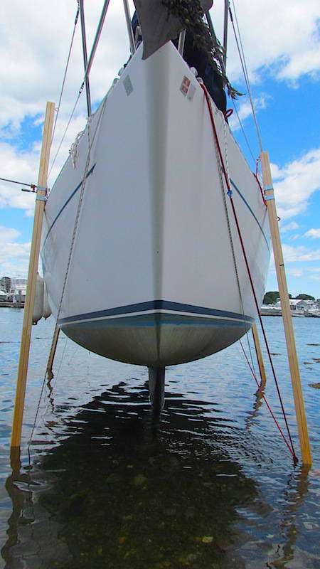 Intentional Grounding: Grounding a Sailboat for Repairs